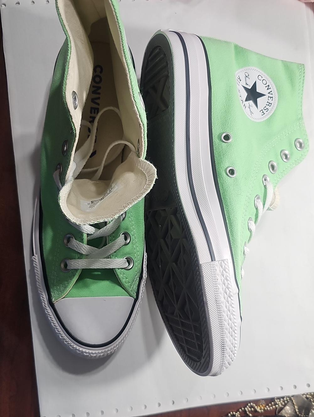 Converse Women's High Top Sneakers in Mint Green nwot